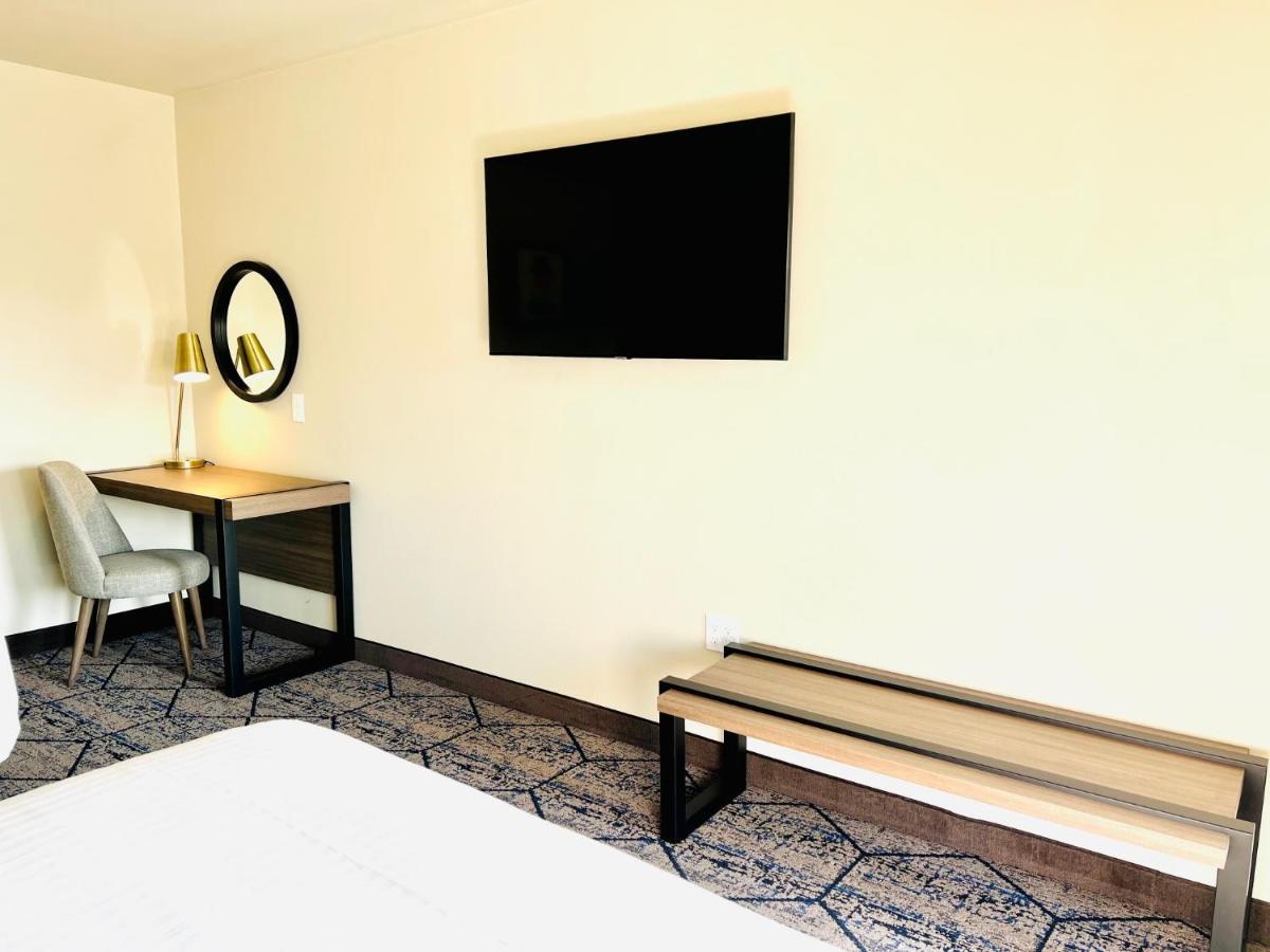 Ramada By Wyndham Modesto Yosemite Area Hotel Luaran gambar