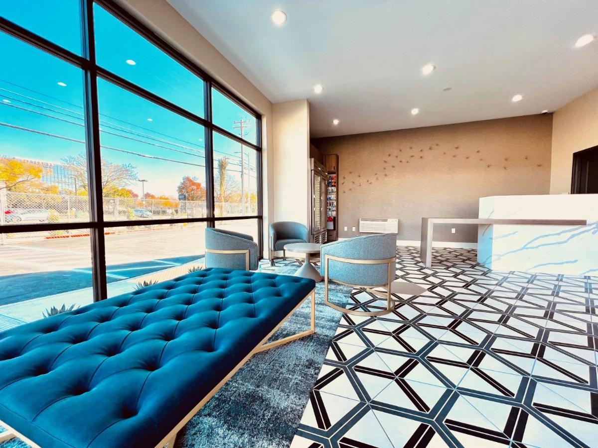 Ramada By Wyndham Modesto Yosemite Area Hotel Luaran gambar