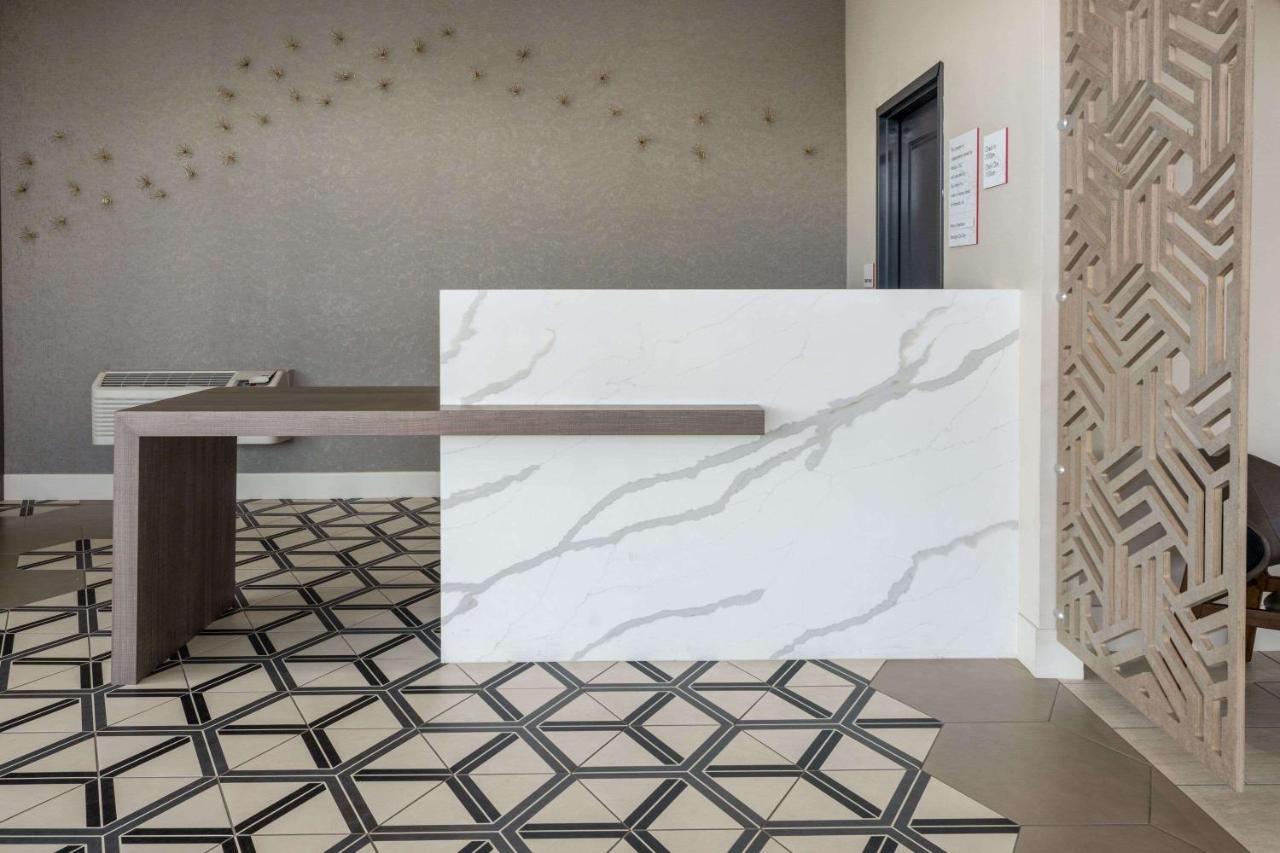 Ramada By Wyndham Modesto Yosemite Area Hotel Luaran gambar