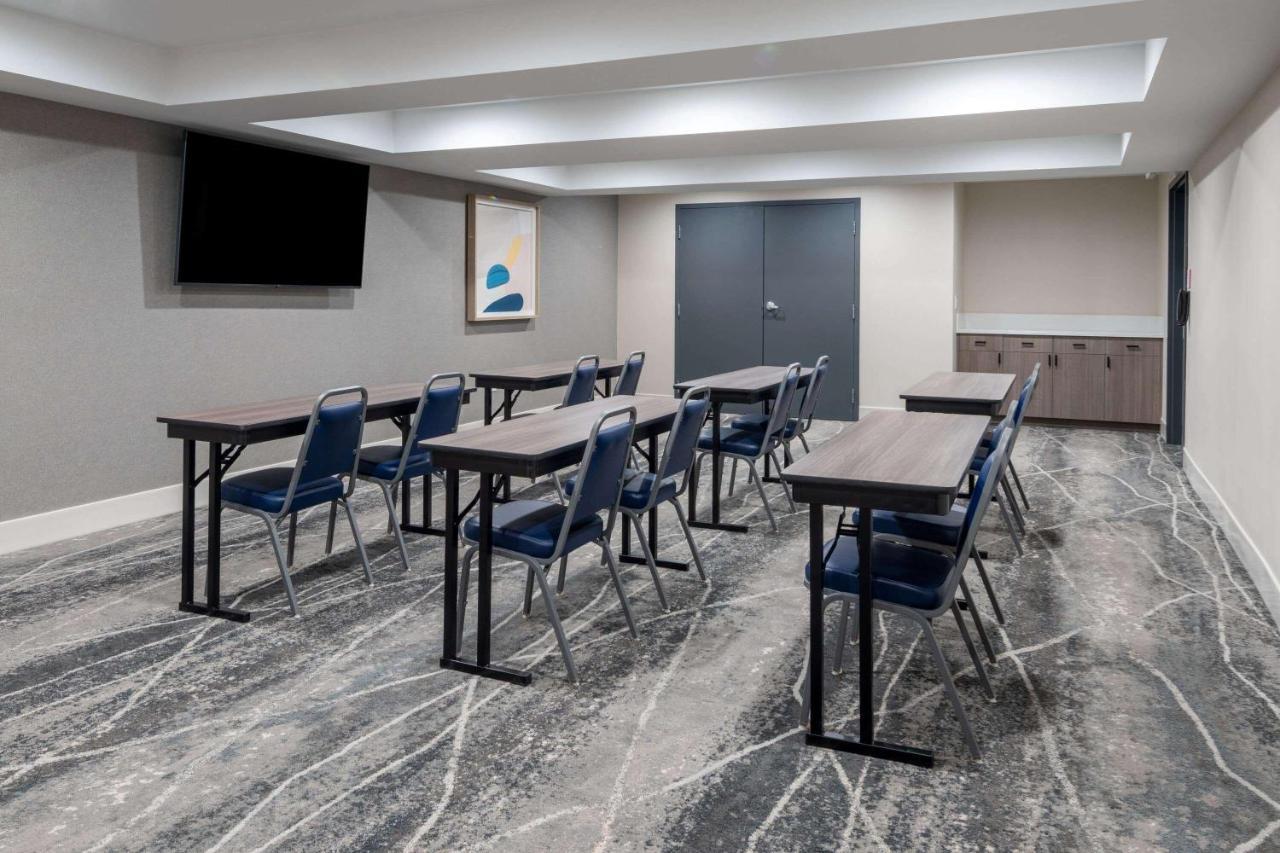 Ramada By Wyndham Modesto Yosemite Area Hotel Luaran gambar