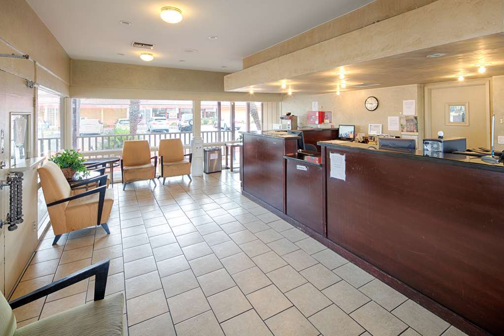 Ramada By Wyndham Modesto Yosemite Area Hotel Dalaman gambar