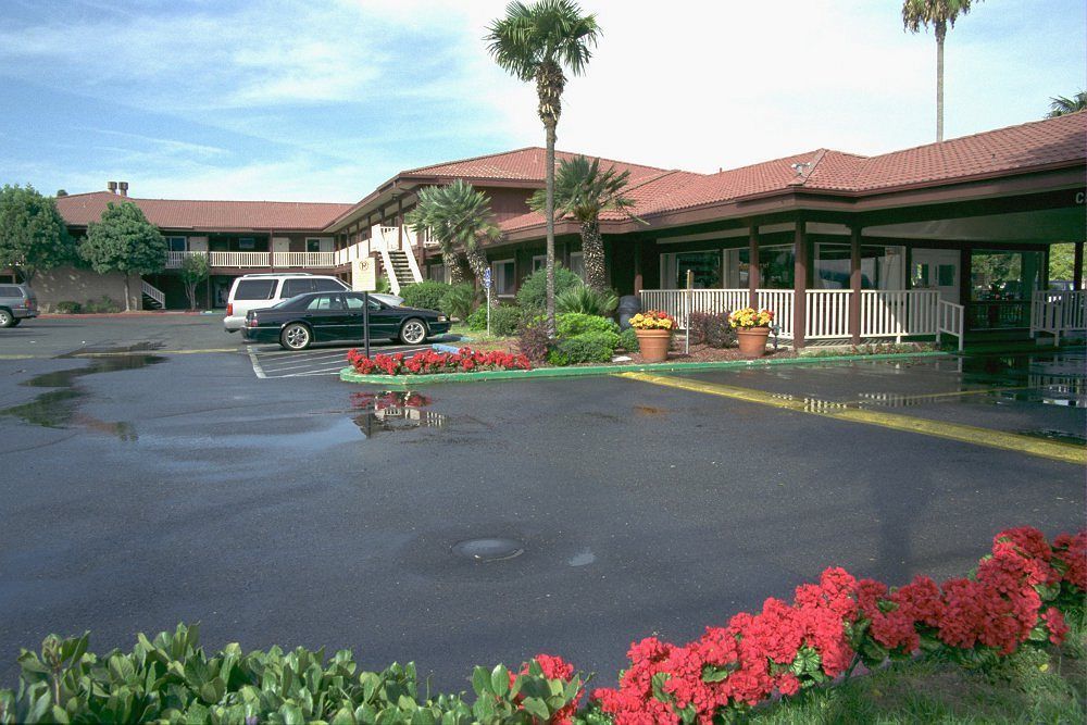 Ramada By Wyndham Modesto Yosemite Area Hotel Luaran gambar