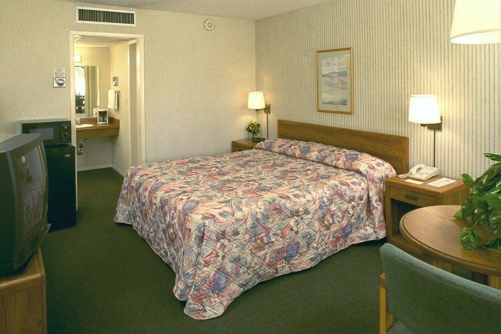 Ramada By Wyndham Modesto Yosemite Area Hotel Luaran gambar