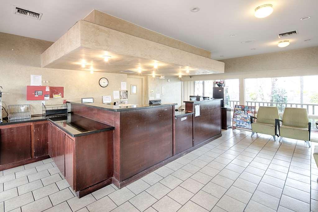 Ramada By Wyndham Modesto Yosemite Area Hotel Dalaman gambar
