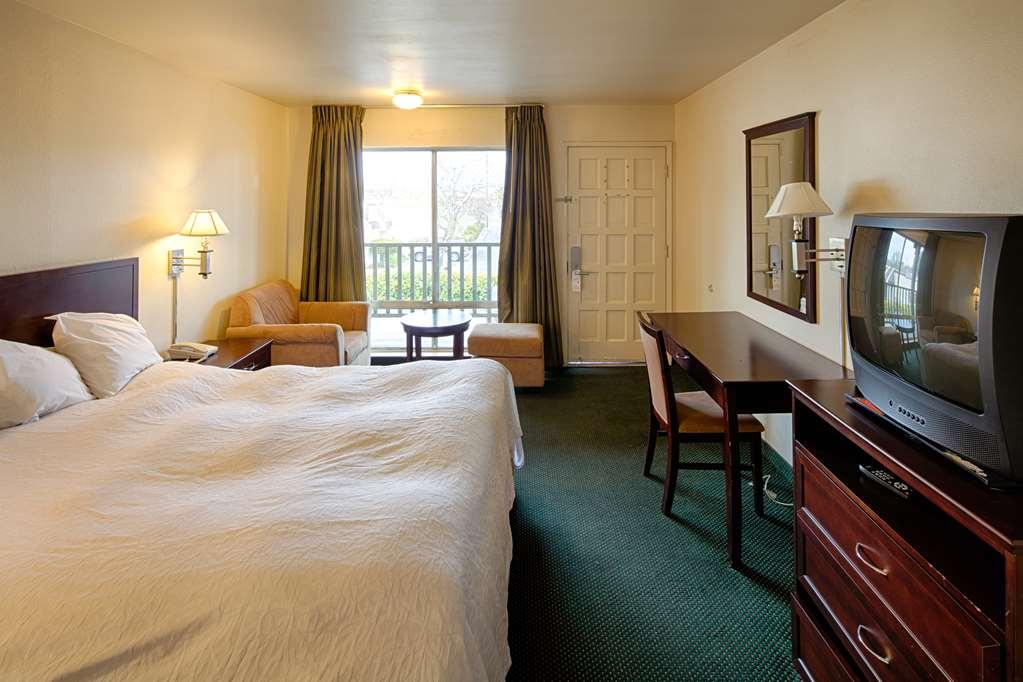 Ramada By Wyndham Modesto Yosemite Area Hotel Bilik gambar